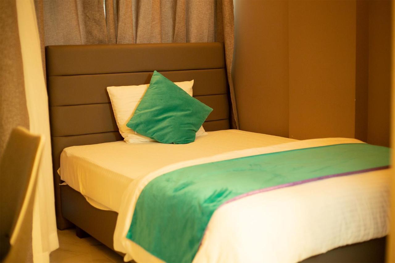 Dhimyaath Stay Malé Extérieur photo